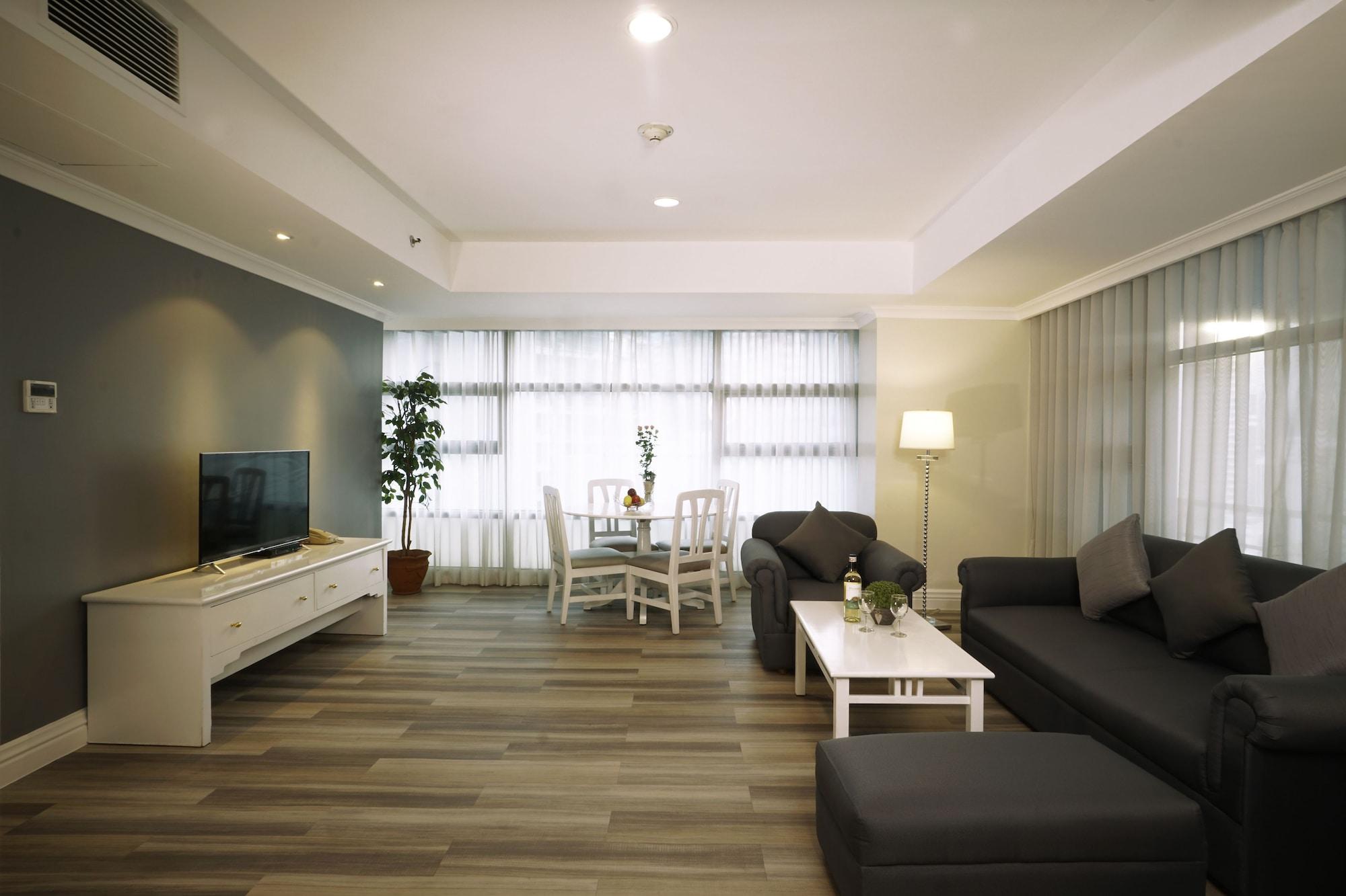 Infinity Tower 4* Makati City