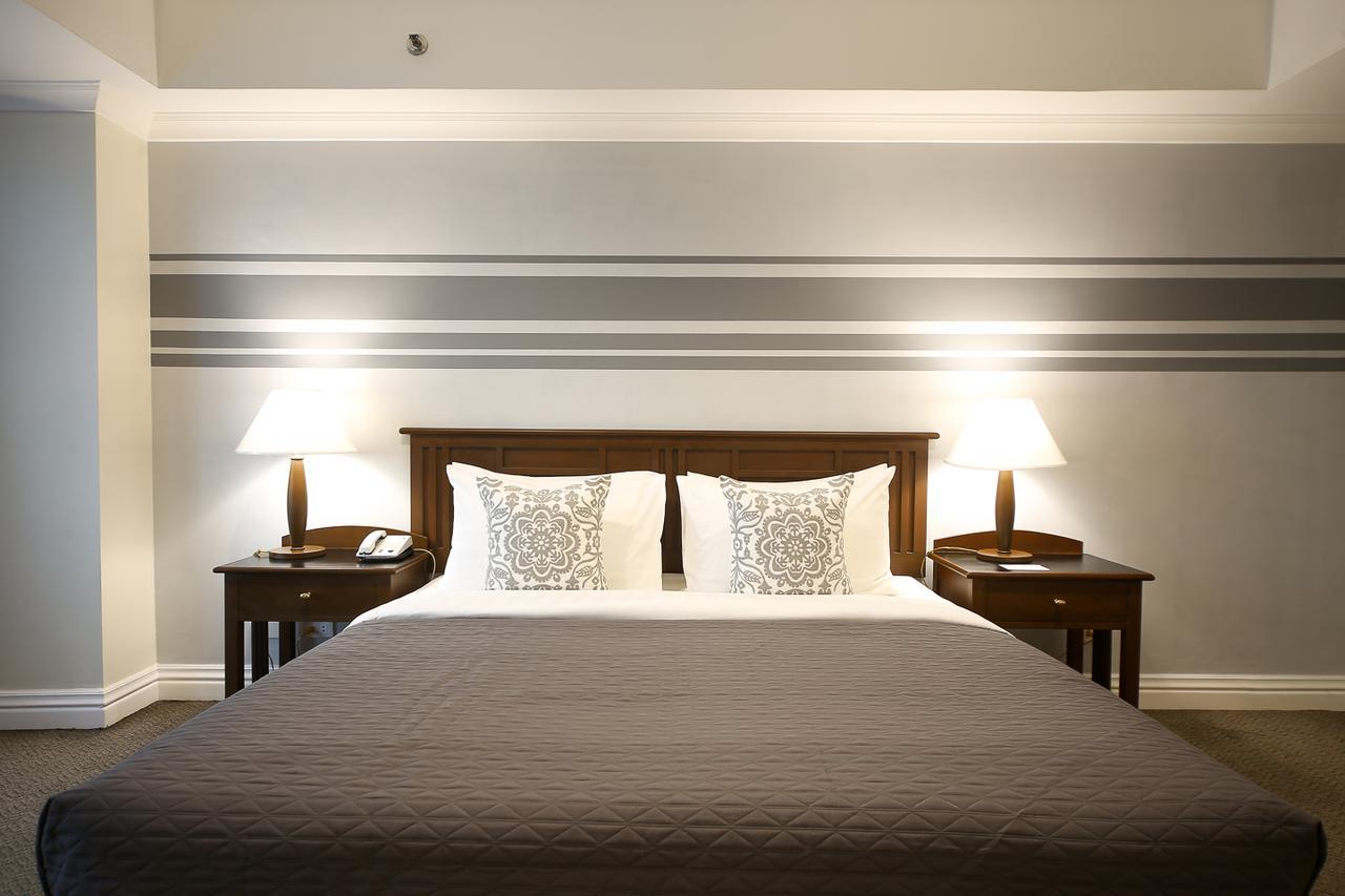 Hotel Infinity Tower 4*