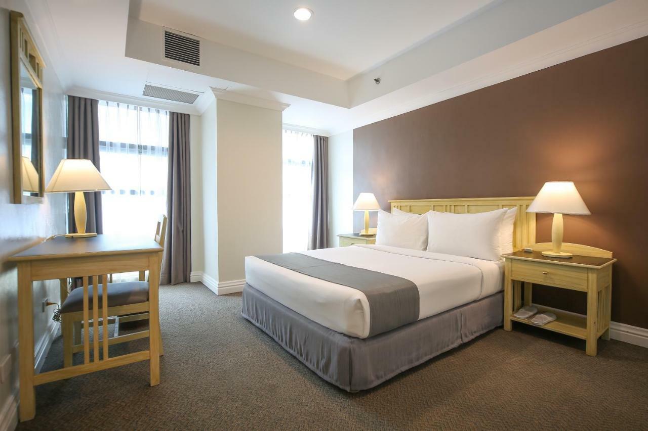 Infinity Tower 4* Makati City
