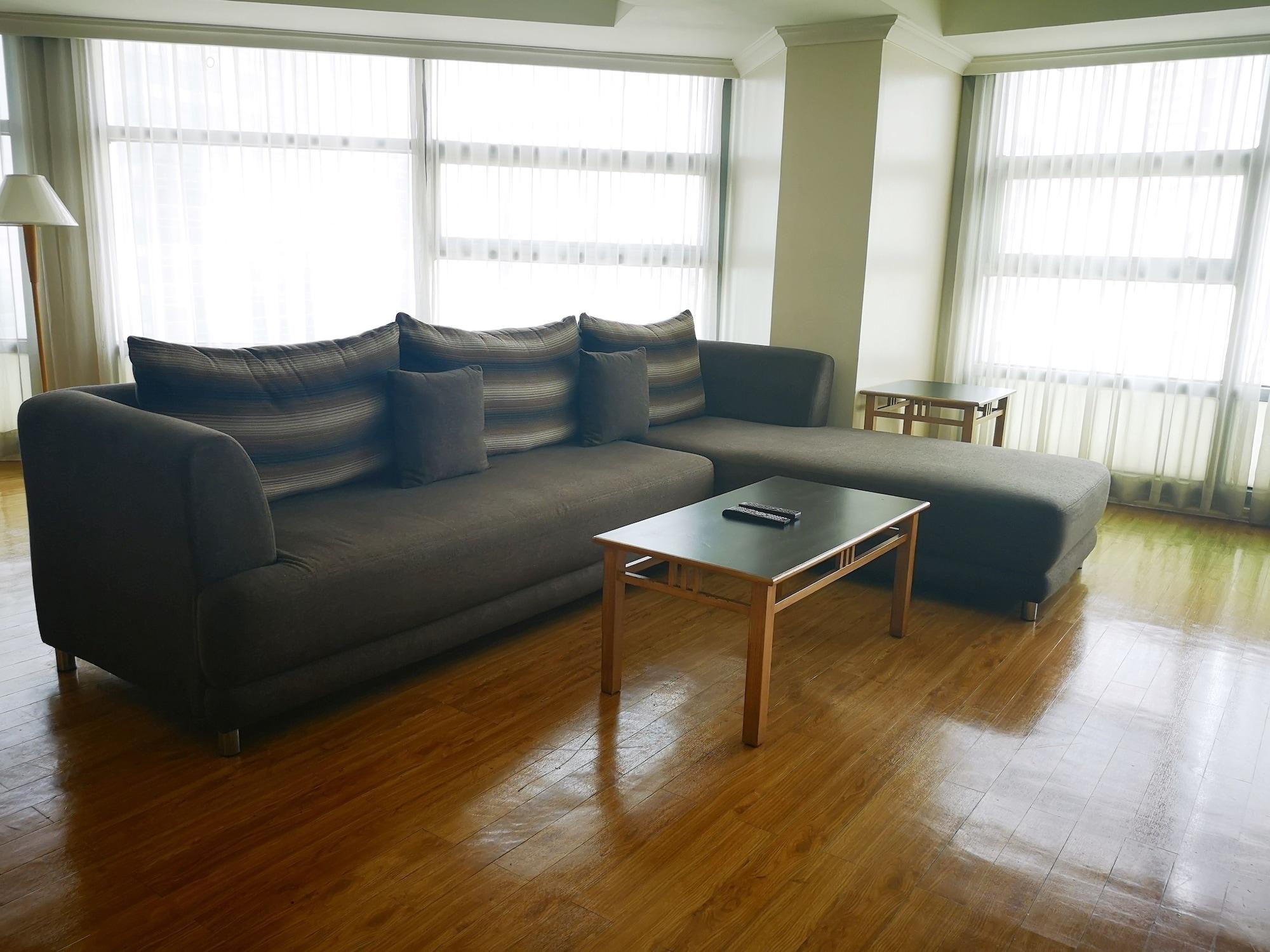 Hotel Infinity Tower Makati City